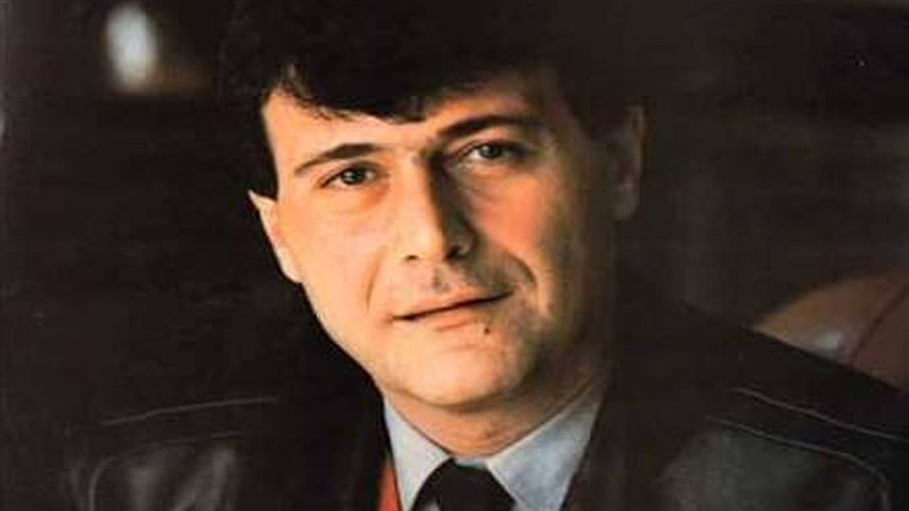Ferdi Özbeğen vefatının 7. yılında mezarı başında anıldı