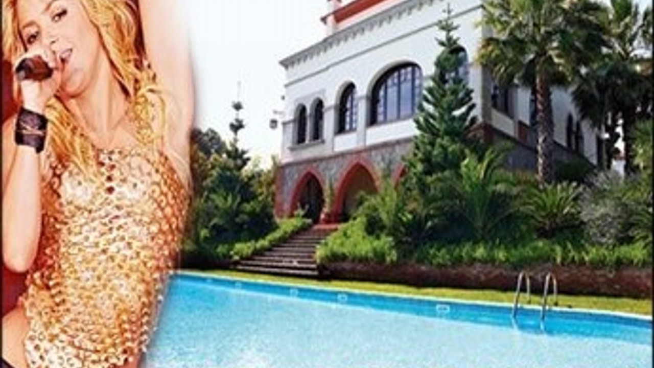 Shakira ile futbolcu sevgilisinin �aşk evi�