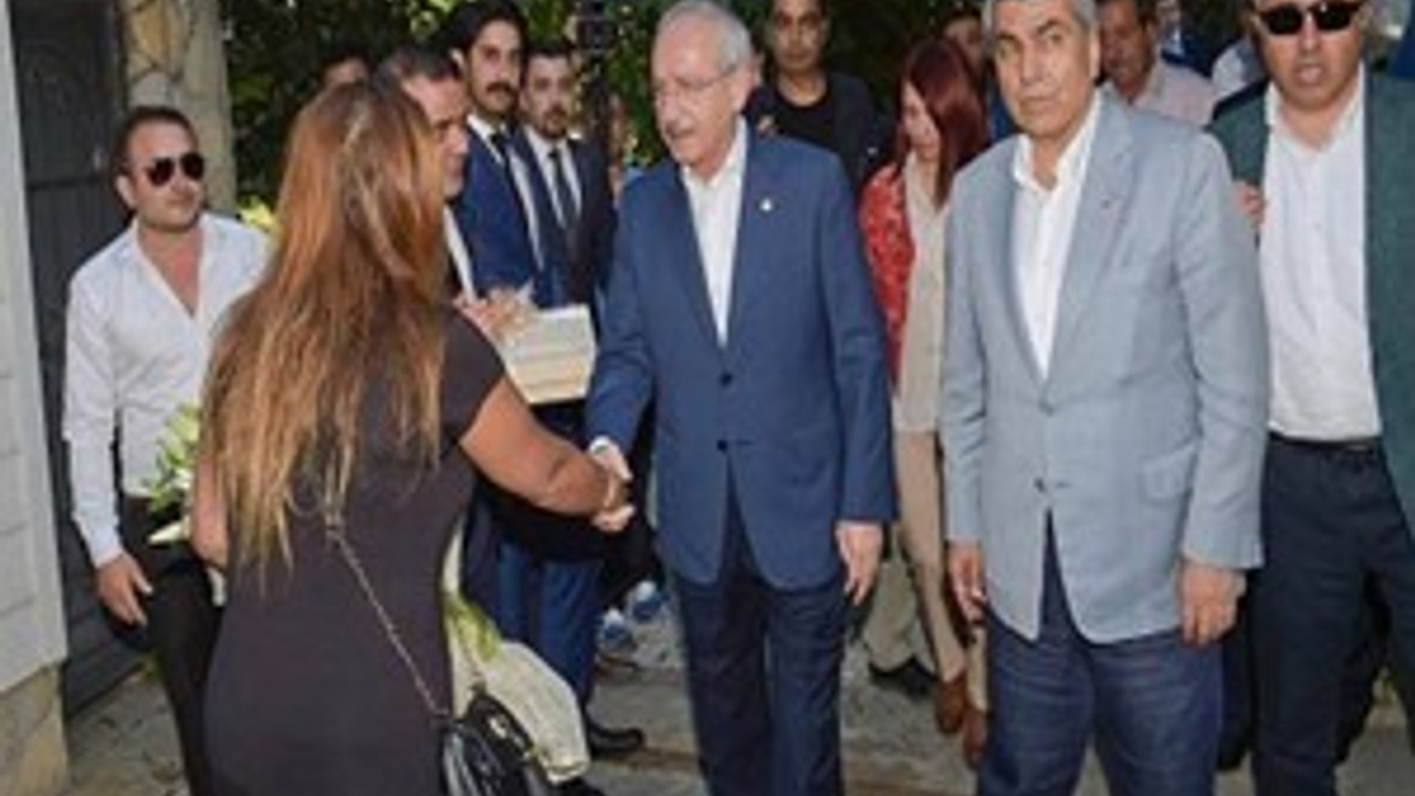 Kılıçdaroğlu, Yaşar Nuri Öztürk’ü evinde ziyaret etti