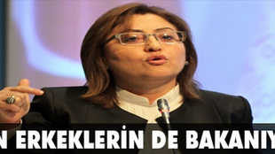 'Ben erkeklerin de bakanıyım'