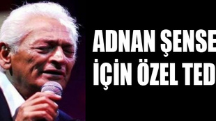 Adnan Şenses doktor izniyle sahnede