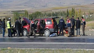 Suriye plakalı cip polisi alarma geçirdi