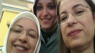 Bakan'dan 'selfie' pozu