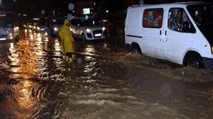 Tokat yağmura teslim oldu!