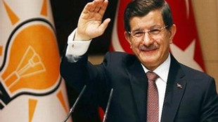 Başbakan Davutoğlu'ndan emeklilere müjdeli haber!