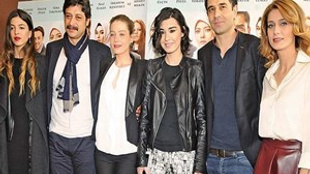 Burcu Kıratlı ve Cansel Elçin'i buluşturan film