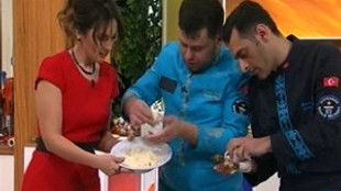 Aşçı TRT yayınında rezil oldu!