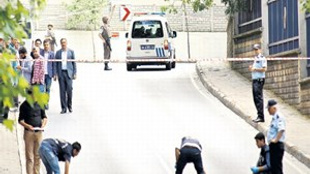 İstanbul'da okul kantininden cephanelik çıktı!