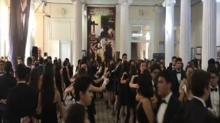 İzmir Atatürk Lisesi öğrencilerinde