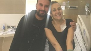 Tarkan'dan yakın arkadaşına anlamlı ziyaret