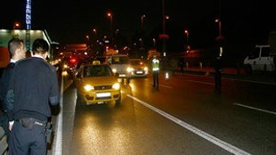 İstanbul'da taksi yayaya çarptı!..