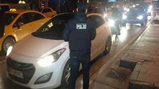 Emniyet'ten Türkiye genelinde 50 bin polisle operasyon