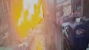 İzmir'de patlama anı güvenlik kamer