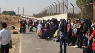 40 bin Suriyeli ülkesine gitti