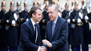 Erdoğan'a Paris'te resmi karşılama