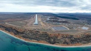 Rusya Kırım'da askeri havalimanı inşa etti