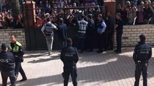 Adana'da tefeci operasyonunda 12 tutuklama!