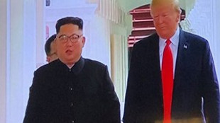 Kim Jong Un ve Donald Trump Singapur'da görüştü
