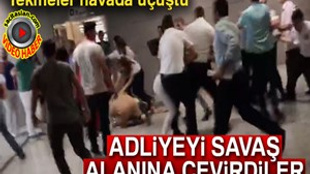 Adliyede tekmeler havada uçuştu