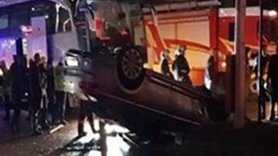 Zenit Kazan Erkek Voleybol takımını taşıyan otobüs kaza yaptı