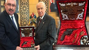 MHP liderine 121 yıllık hediye