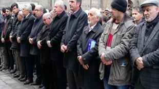 Yeni Zelanda'da şehit olan 50 kişi için gıyabi cenaze namazı