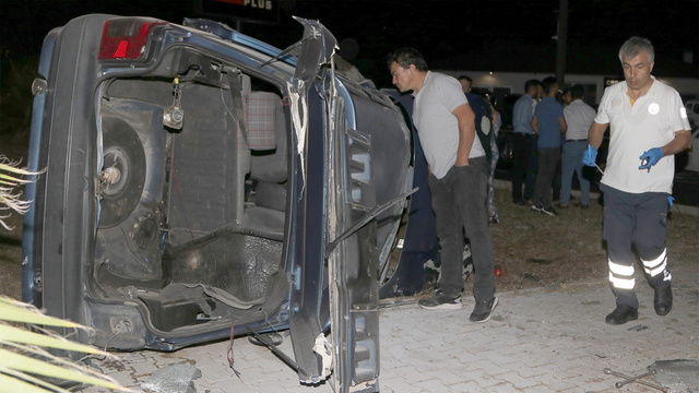 Fethiye’de iki otomobil çarpıştı!