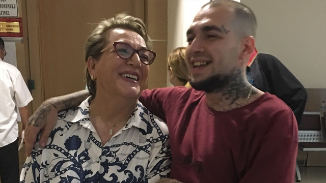 Rapçi Ezhel’e ‘uyuşturucu kullanmak’tan hapis!