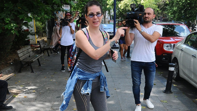 Tuğba Özerk: “Şarkım babama ağıt gibi oldu”