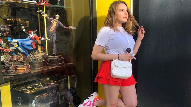 Miray Daner'den sosyal medyaya 'minili' dönüş