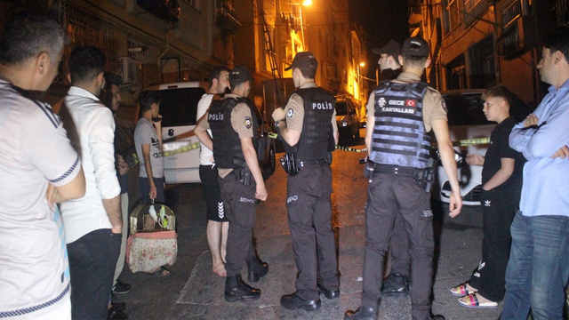 Beyoğlu’nda doğalgaz kaçağı mahalleyi sokağa döktü