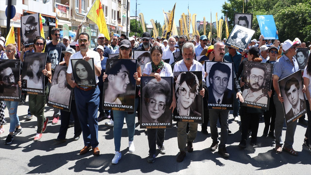 Madımak olaylarında hayatını kaybedenler anıldı