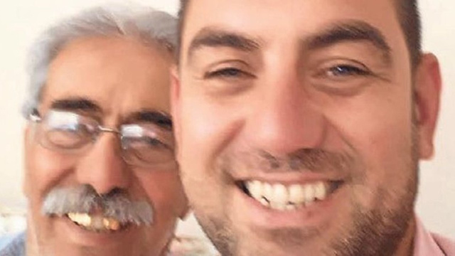 Anne ve babasını döverek hastanelik etti!