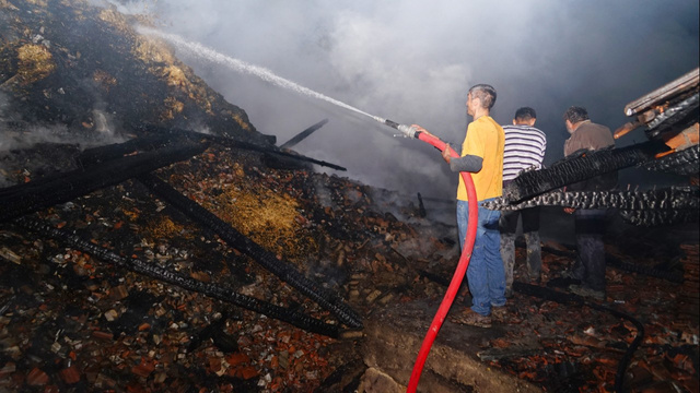 Kastamonu’da bir ev yangında kullanılamaz hale geldi