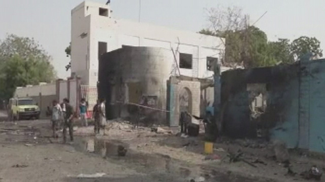 Yemen'de füze ve intihar saldırıları!
