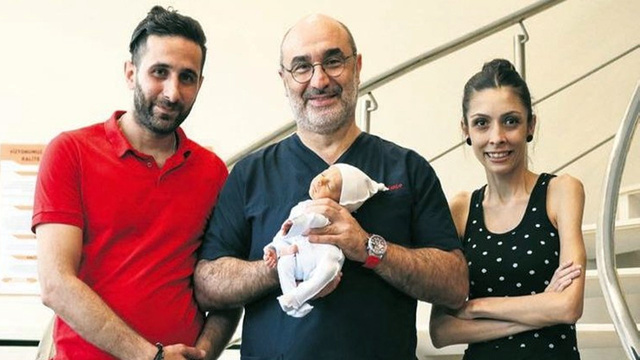 Hayalinden vazgeçmedi, 38 kiloyla anne oldu!