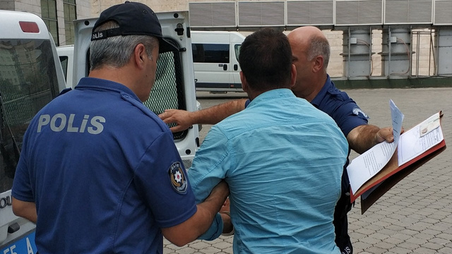 Attığı taşla otomobildeki kadını yaralayan şahıs tutuklandı!