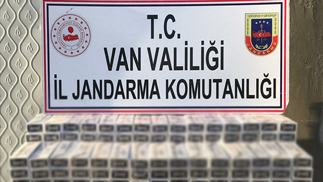 İran sınırında 4 bin 800 paket kaçak sigara ele geçirildi!