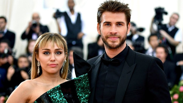 Aktör Liam Hemsworth boşanma davası açtı!