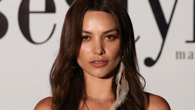 Hazal Filiz Küçükköse'nin sevgilisi apar topar kaçtı!