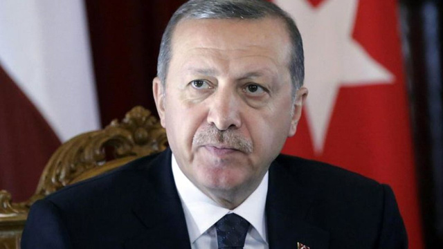 Cumhurbaşkanı Erdoğan, şehit ailelerine başsağlığı diledi