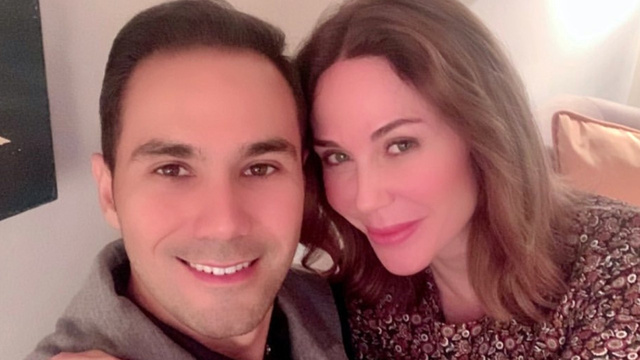 Demet Şener ve eşi soluğu Prag'da aldı