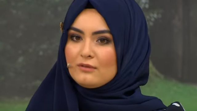 Gelin adayı Hanife'den mayolu poz
