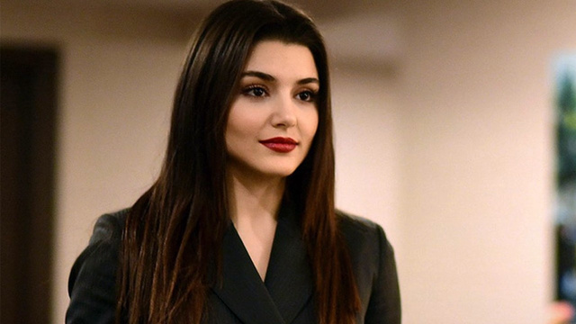 Hande Erçel İranlı seyirciyi kızdırdı