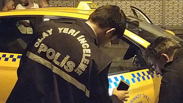 Zeytinburnu'nda taksiciye gaspçı dehşeti