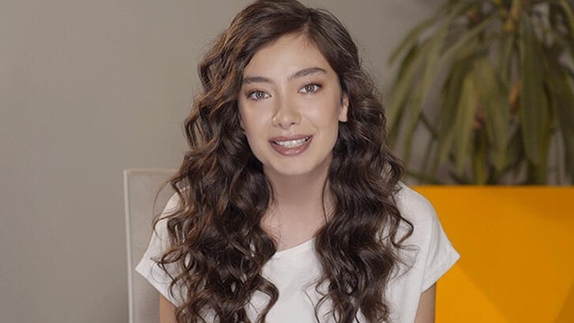 Neslihan Atagül'ü duygulandıran hediye!