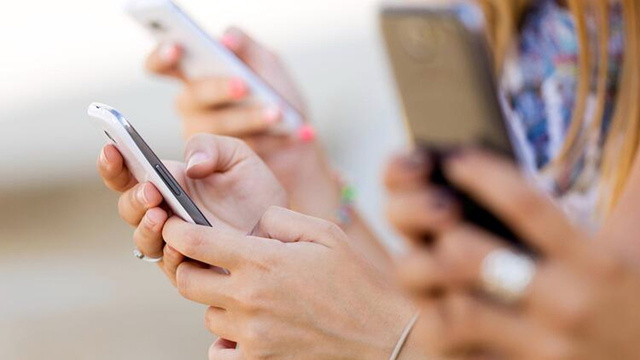 Her beş kişiden biri telefon bağımlısı!