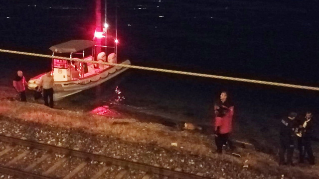 Balık tutan vatandaşa tren çarptı!