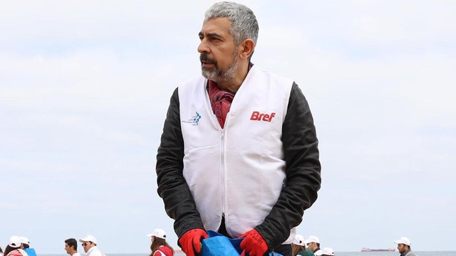 Okan Bayülgen: "Otomobil almak salaklıktır"