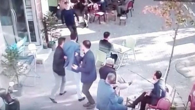 Şantajcı buluşma yerinde kıskıvrak yakalandı